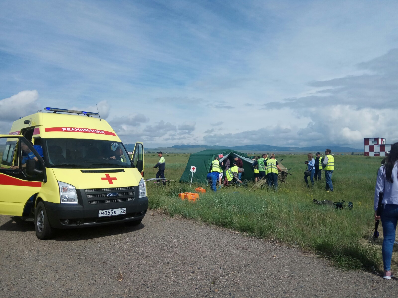 Семь человек были оперативно доставлены в стационары Читы после «крушения» самолета