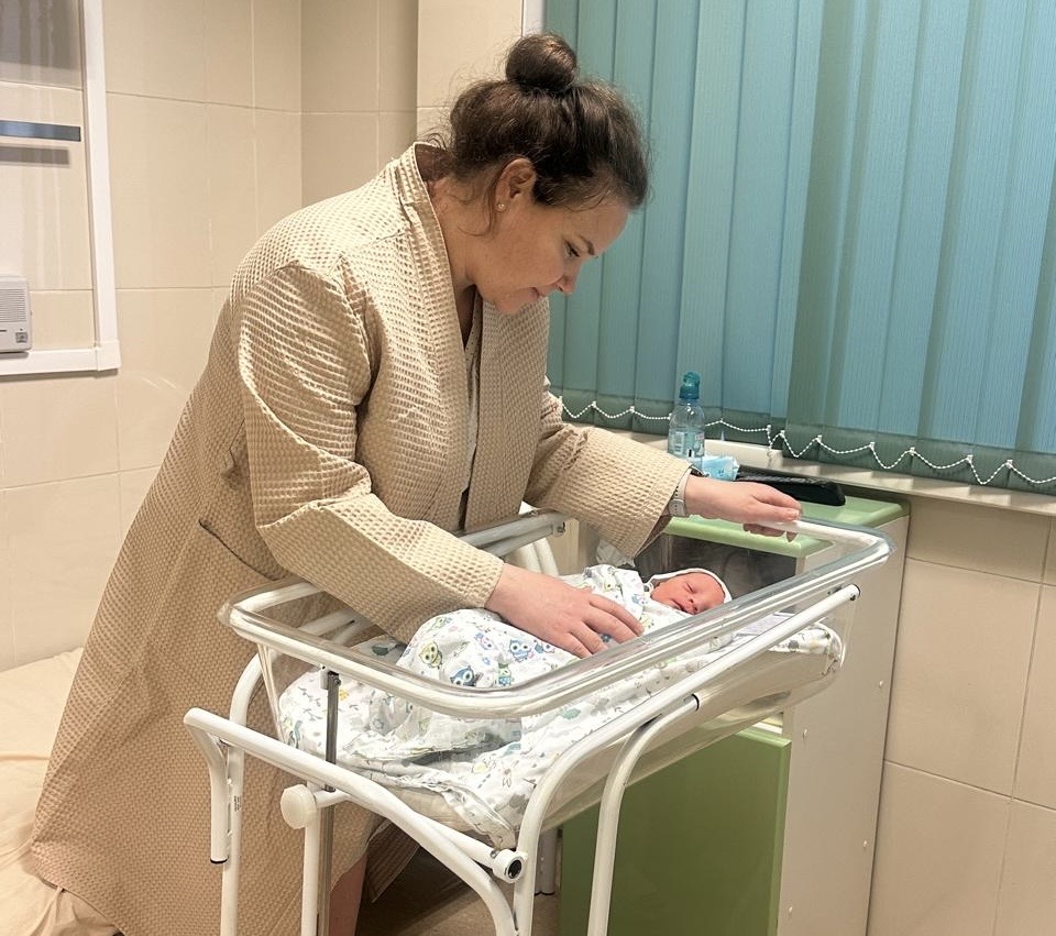 Мальчик и девочка стали первенцами в 2025 году в Забайкалье